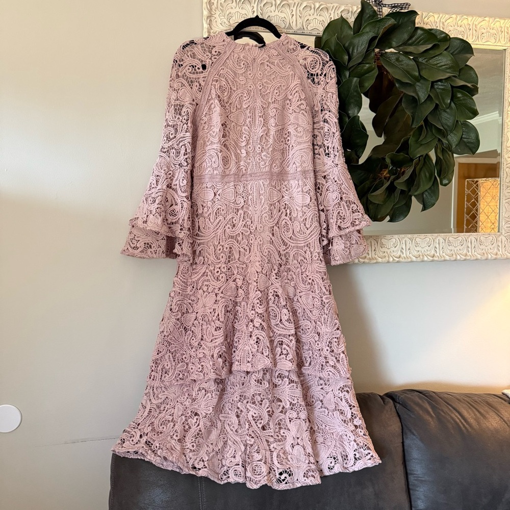 NWOT Lace Midi/Maxi dress